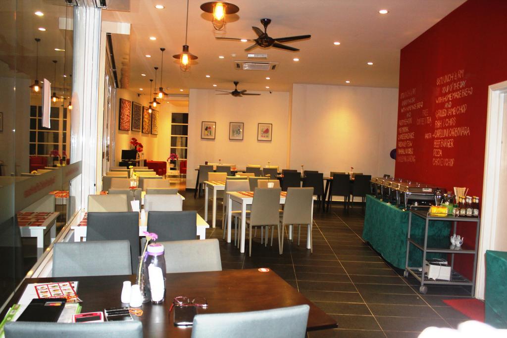 Easyrest Hotel เปอตาลิงจายา ภายนอก รูปภาพ